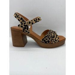 Sandale à talon en cuir motif vache